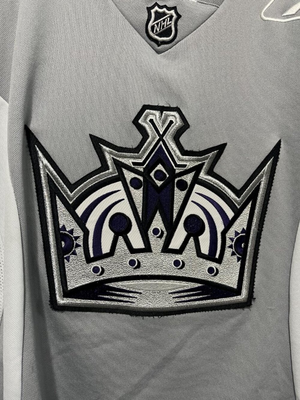 Vintage Los Angeles Kings NHL Practice Jersey - Picture 3 of 5